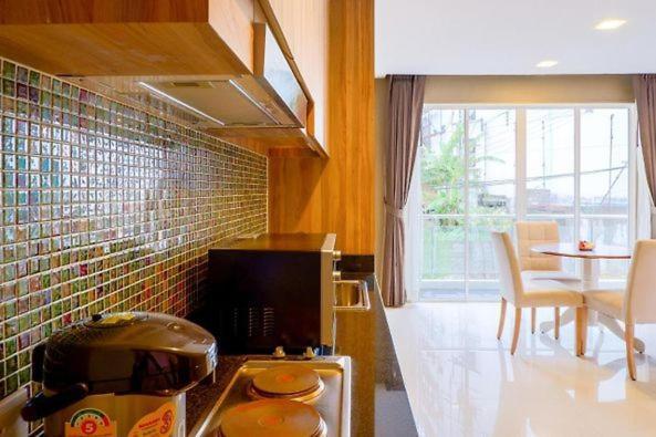 होटल Dipantai Boutique 4*